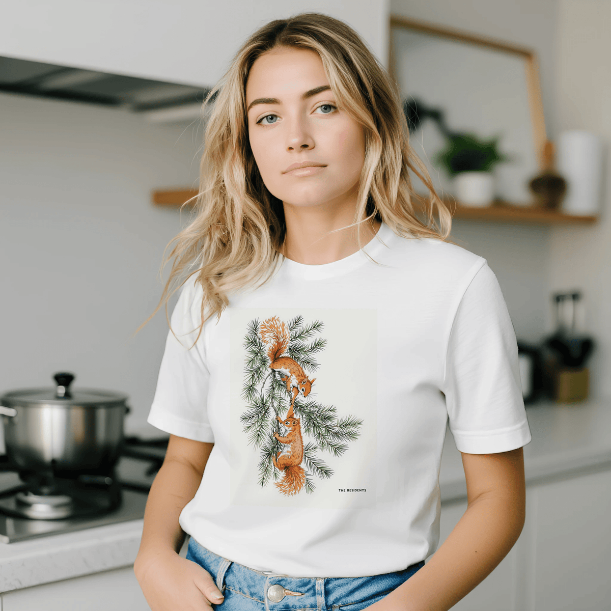 Red Squirrel T-Shirt | British Wildlife Shirt | Formby Pine Design - Wild Thread Co
