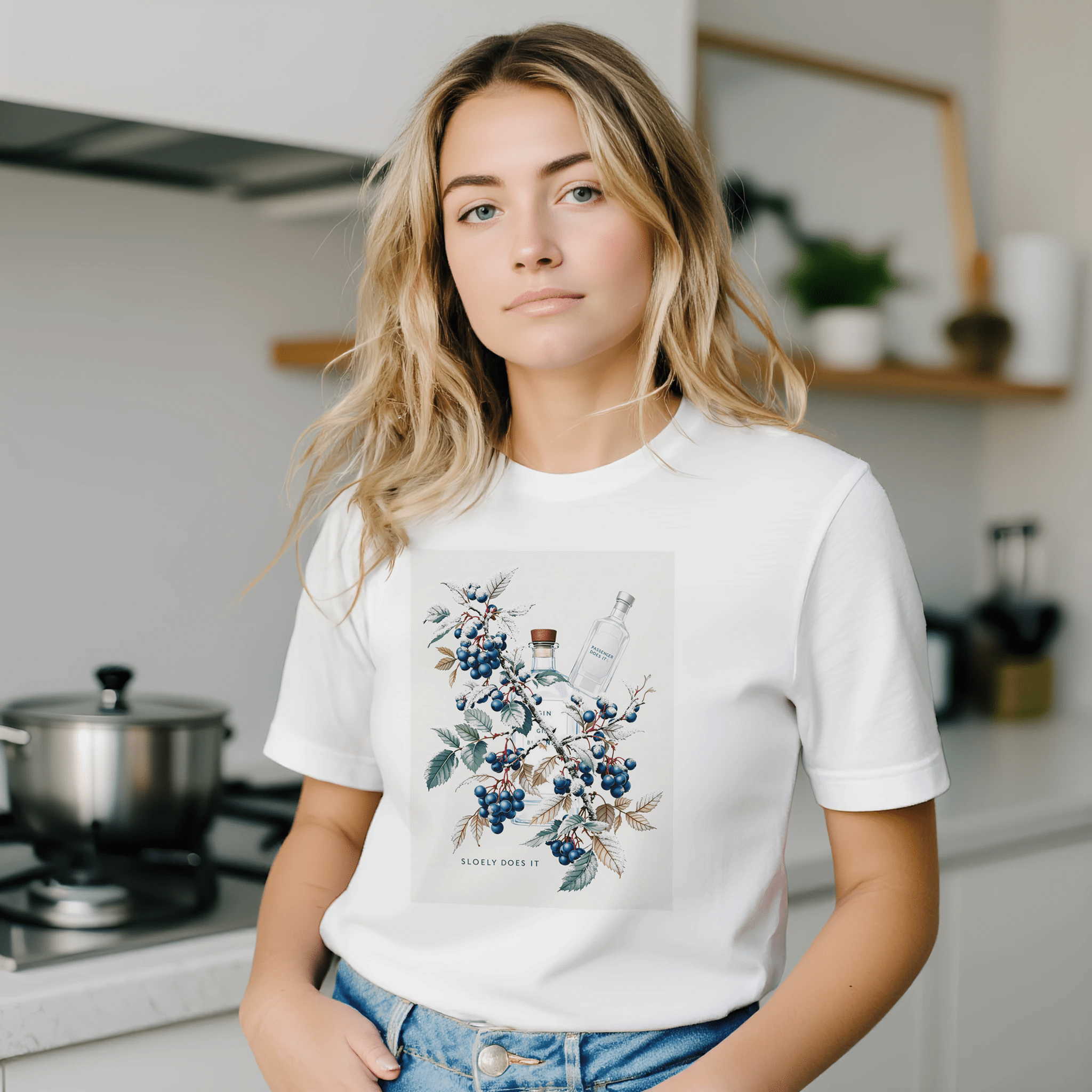 Sloe Gin T-Shirt | Blackthorn Berry Tee | UK Botanical Gift - Wild Thread Co